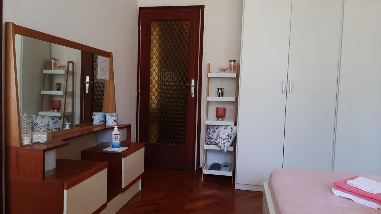 Apartman Iris Splitアパートメント エクステリア 写真
