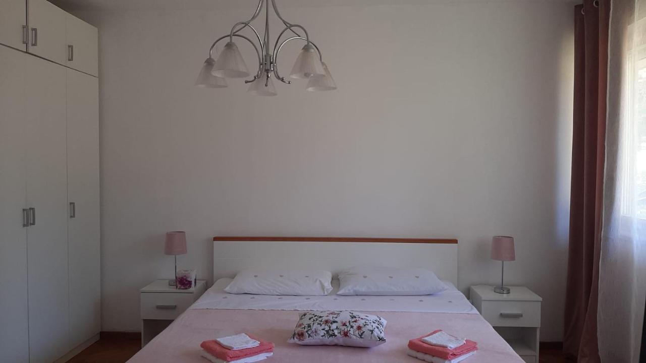 Apartman Iris Splitアパートメント エクステリア 写真